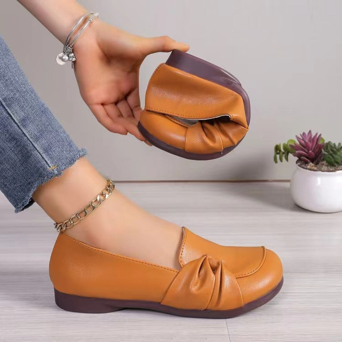 PU Leather Knot Trim Loafers